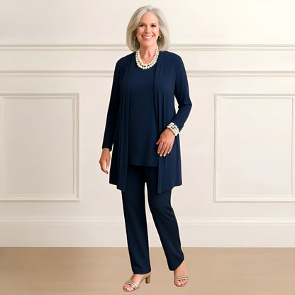 Dalia women's set featuring a stylish cardigan and round neck pants in a chic design, perfect for casual and elegant occasions. 3