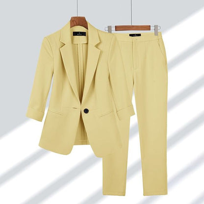 Stylowy zestaw damski Dalia z elegancką marynarką i dopasowanymi spodniami w wąskim kro 4