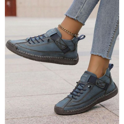 Damskie sneakersy sznurowane z teksturowanym wykończeniem