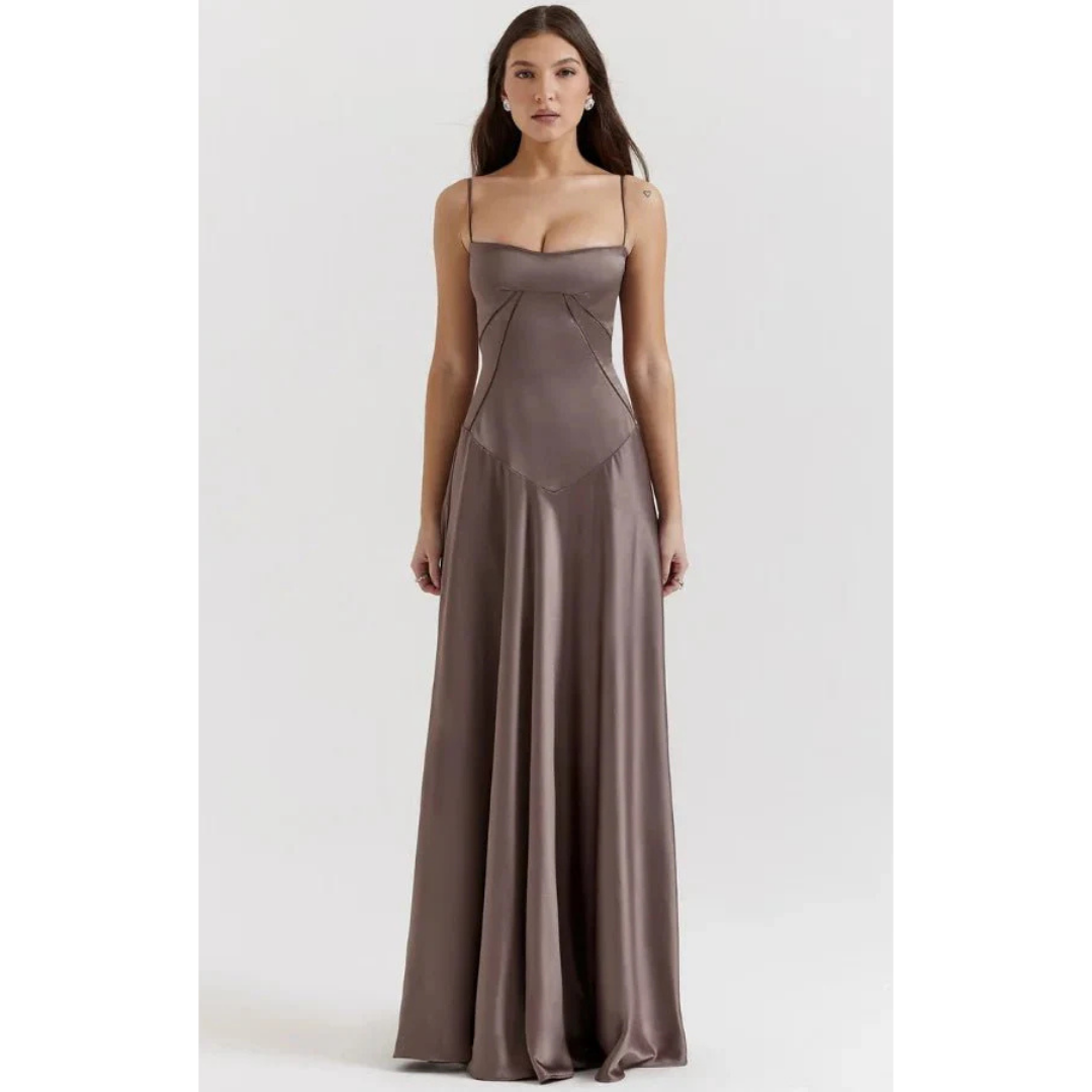 Elegancka sukienka maxi z gorsetową górą i rozkloszowanym dołem