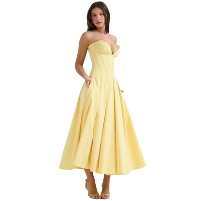 Elegancka sukienka midi bez ramiączek z gorsetową górą