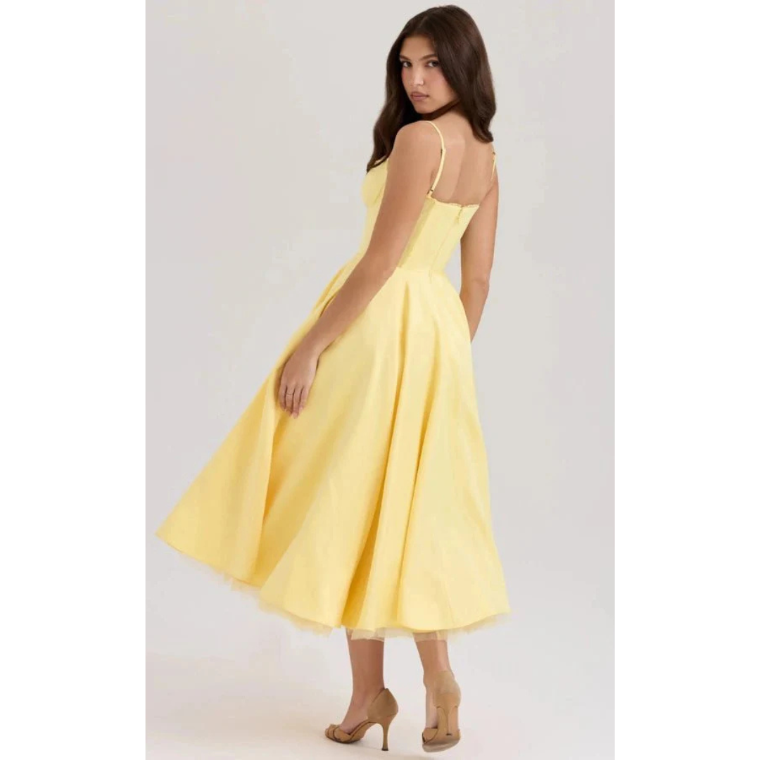 Elegancka sukienka midi z gorsetową górą i rozkloszowanym dołem