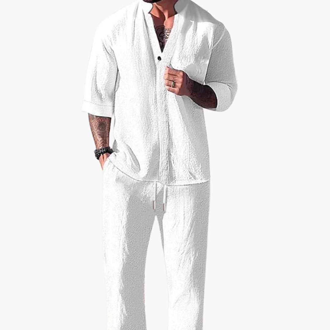 Lato Men's Set featuring a stylish long sleeve shirt paired with comfortable drawstring pants, perfect for casual wear or lounging. 6