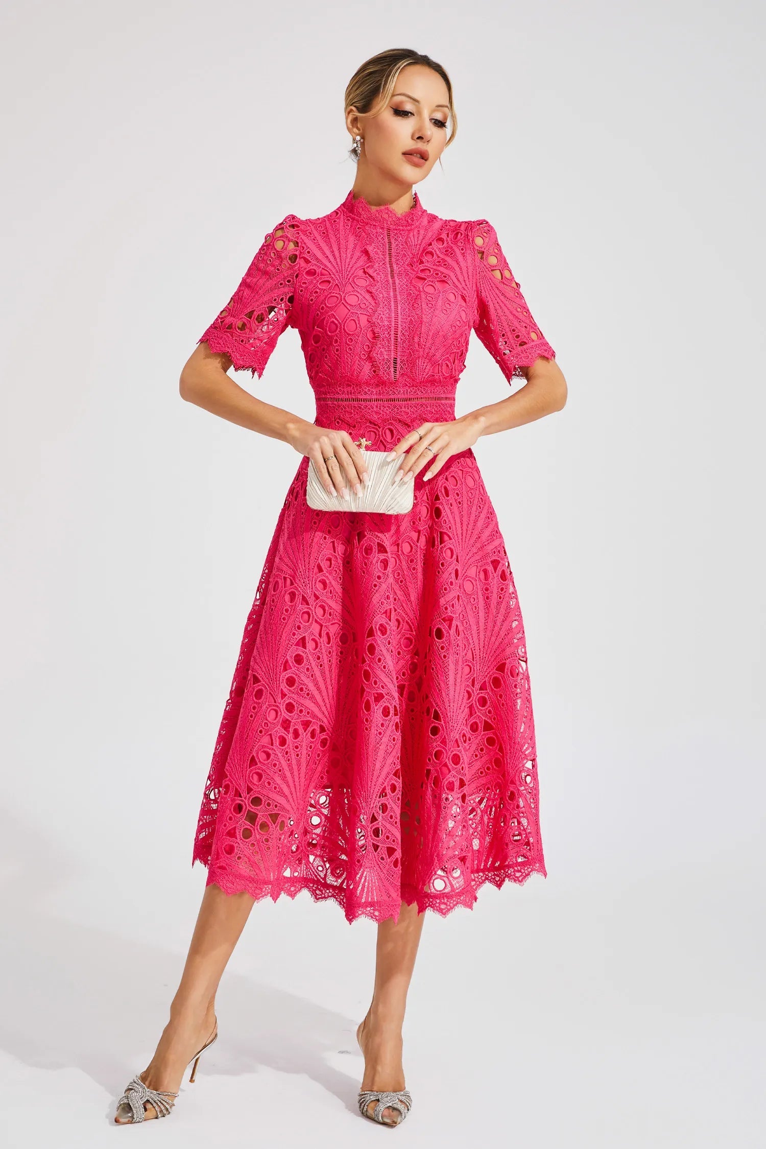 Luxe women’s midi dress featuring elegant lace details and a versatile silhouette, perfect for any occasion. 2