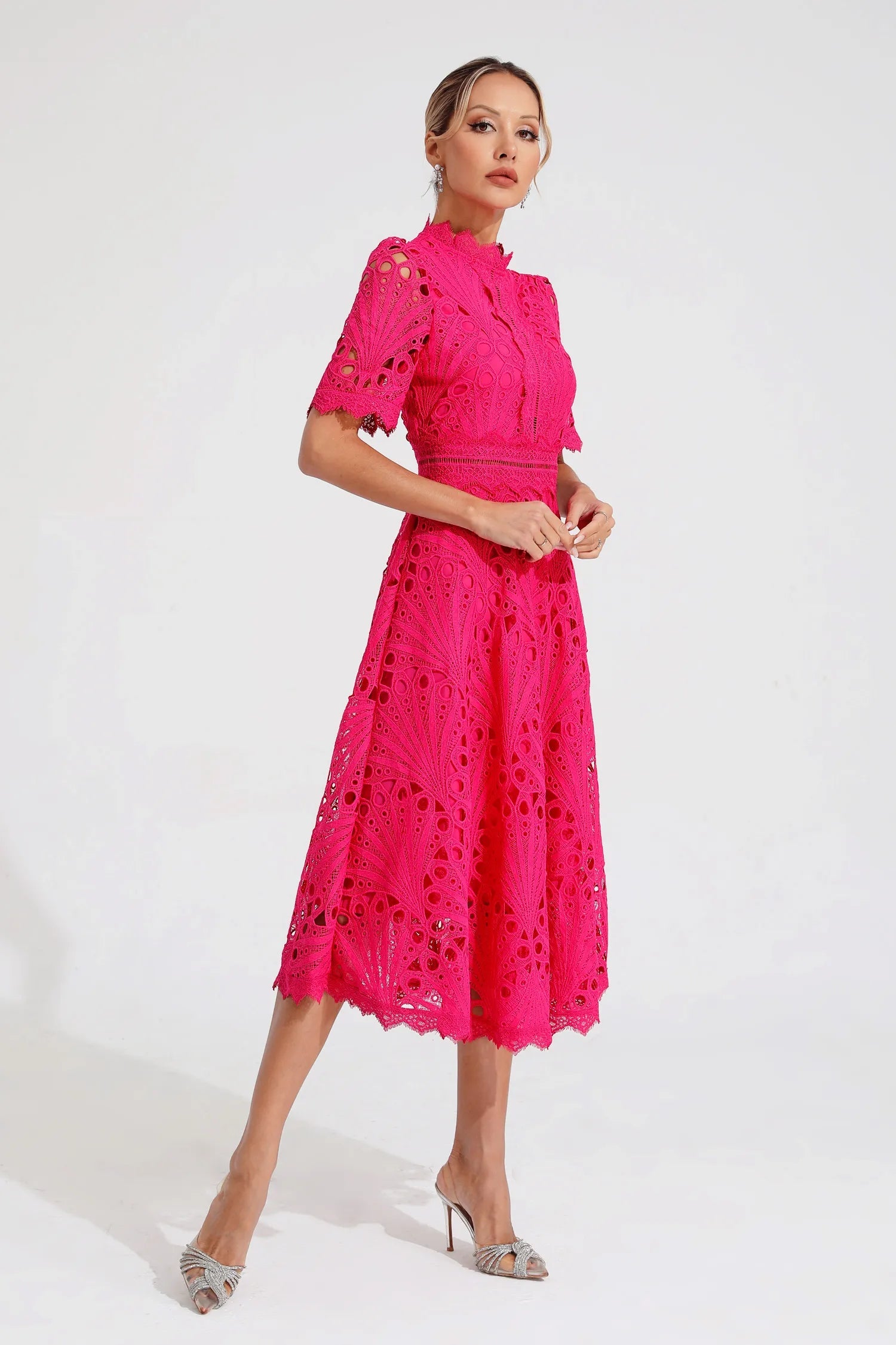 Luxe women’s midi dress featuring elegant lace details and a versatile silhouette, perfect for any occasion. 6