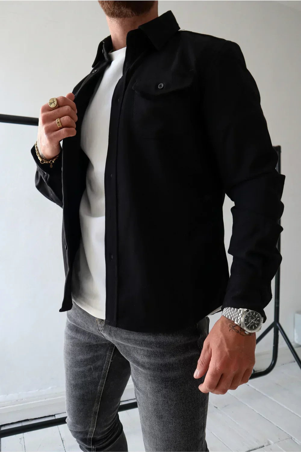 Marek Men's Button-Up Shirt with Pockets in Jacket Style and Long Sleeves, perfect for casual or semi-formal occasions. 3