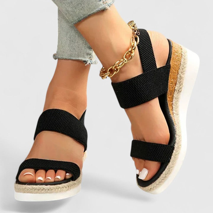 Mira women's orthopedic sandals with arch support and soft cushioning, designed for comfort and foot health. 2