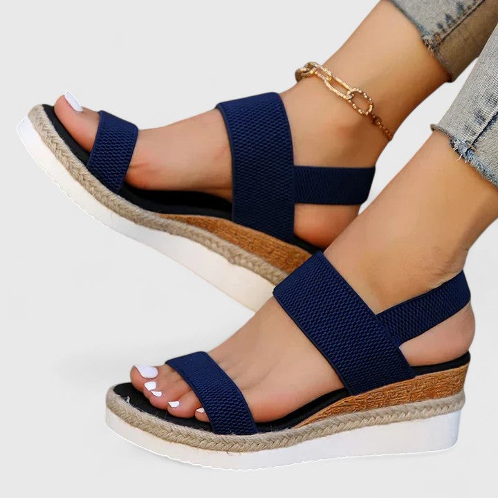 Mira women's orthopedic sandals with arch support and soft cushioning, designed for comfort and foot health. 8